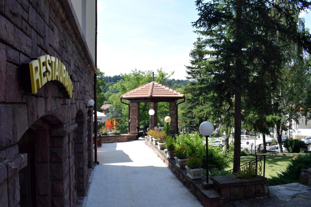 Hotel Jeravna Bankja Zewnętrze zdjęcie