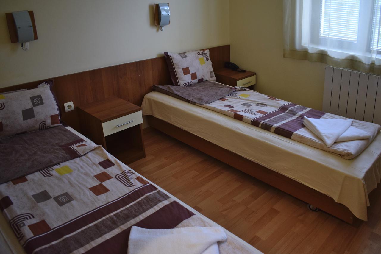 Hotel Jeravna Bankja Zewnętrze zdjęcie